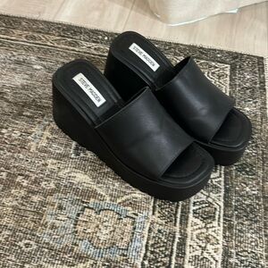 Steve Madden Platform Sandal